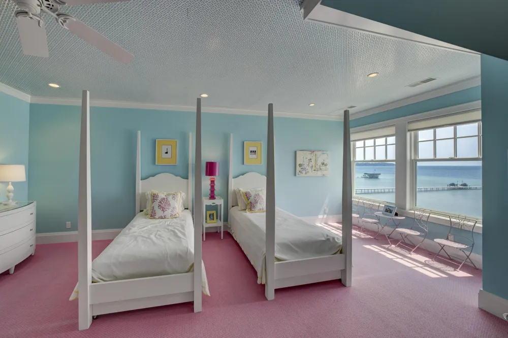 12935 Northport Point Road Leelanau Township, MI 49670