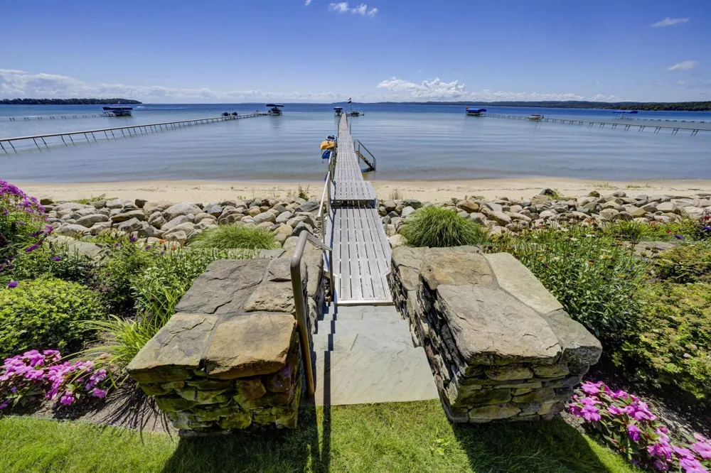 12935 Northport Point Road Leelanau Township, MI 49670