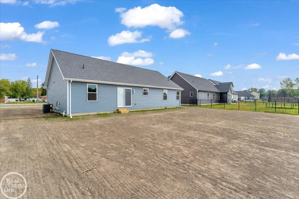 3 Riley Road St Clair City, MI 48079