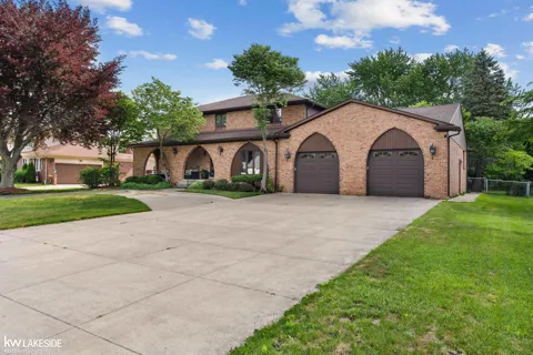 37900 Saddle Lane