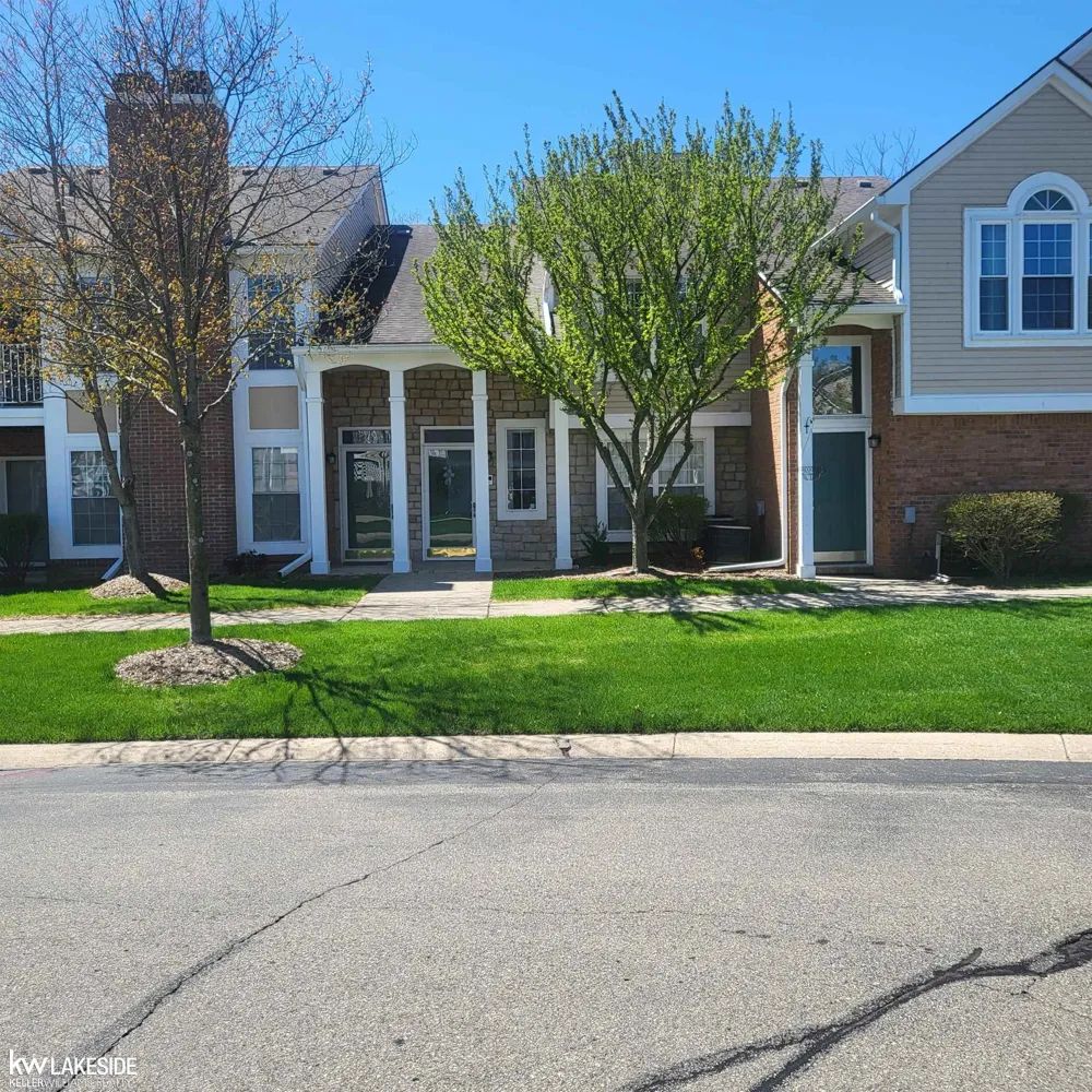 56429 Scotland Boulevard Shelby Charter Township, MI 48316