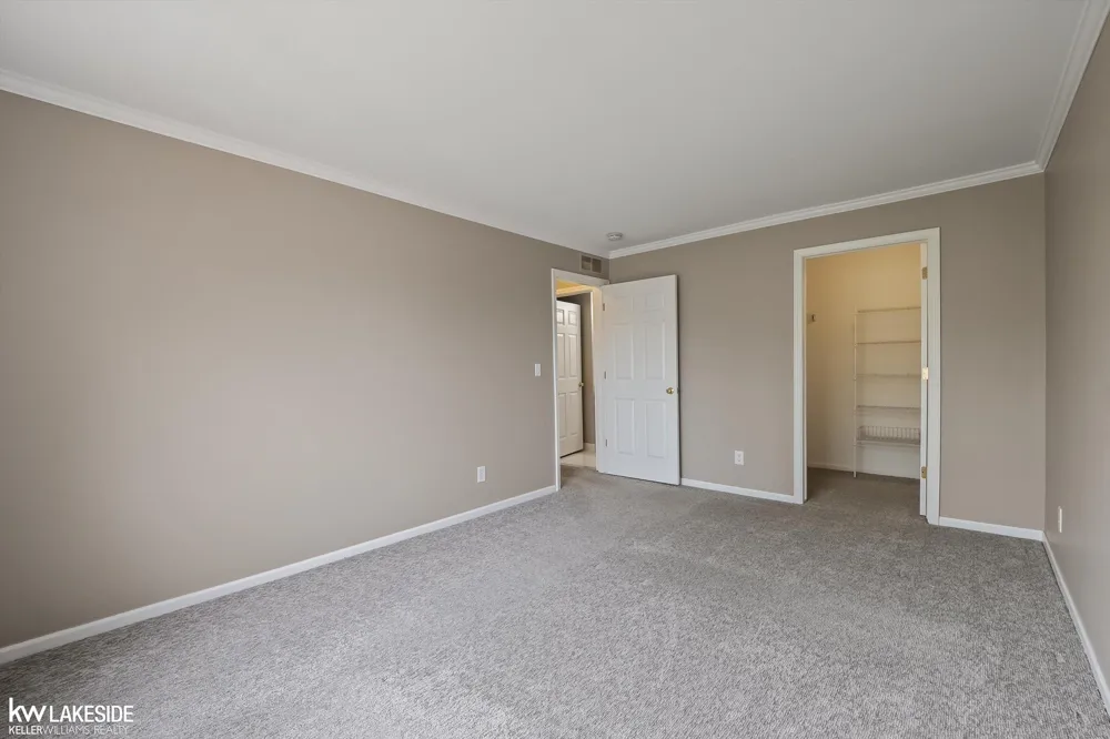 56429 Scotland Boulevard Shelby Charter Township, MI 48316