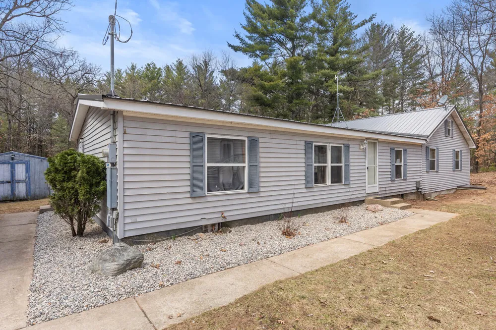 8233 Beech Avenue Croton Township, MI 49329