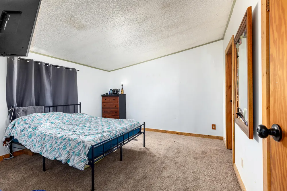 8233 Beech Avenue Croton Township, MI 49329