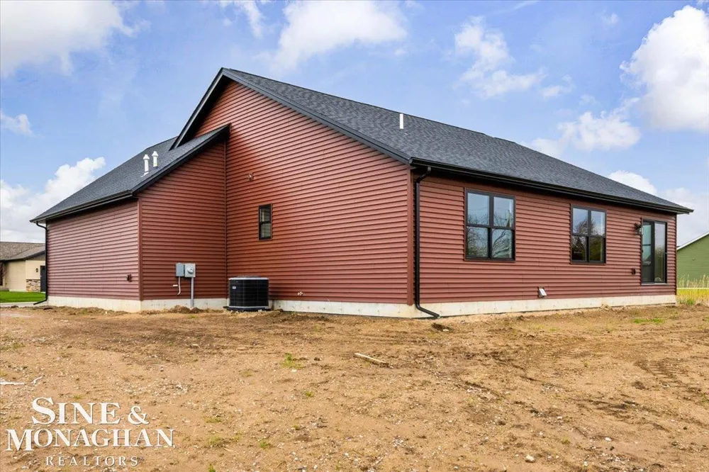 210 Oregon Avenue Marysville City, MI 48040