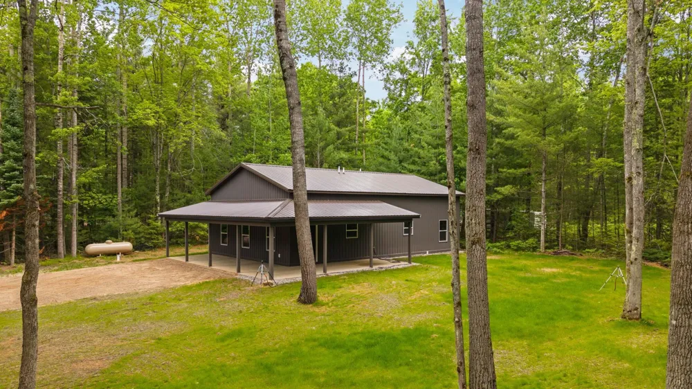 10927 Grand Kal Road Springfield Township, MI 49633