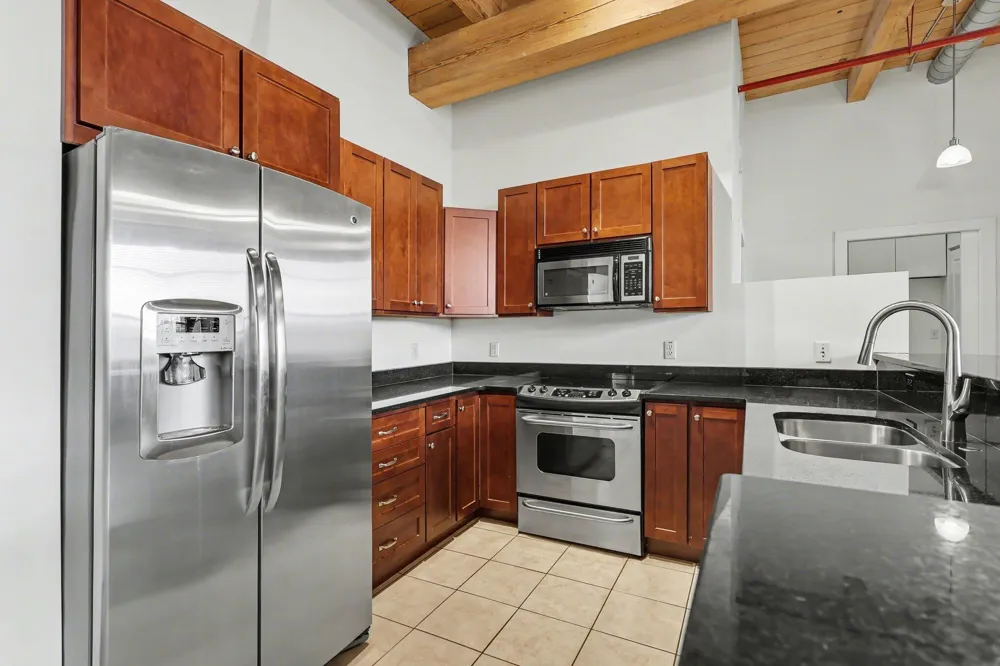 533 Columbia Avenue #107 Holland City, MI 49423