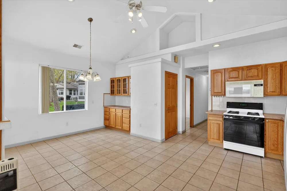 13117 Lakeshore Drive Wayland Township, MI 49344