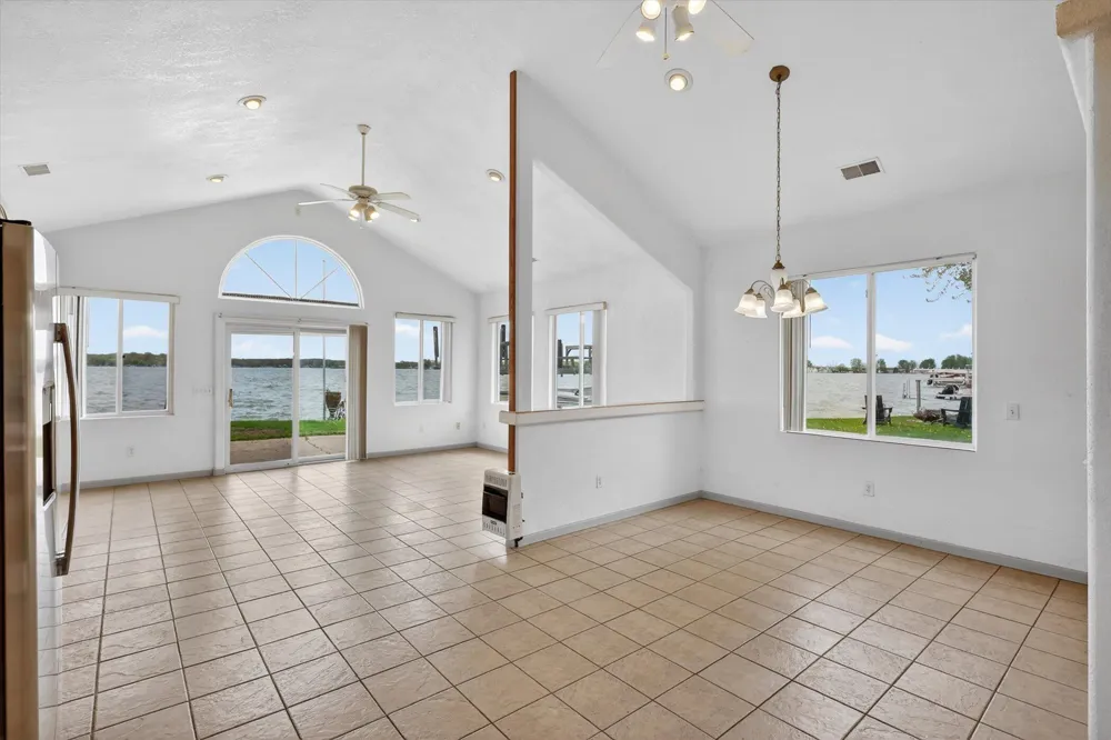 13117 Lakeshore Drive Wayland Township, MI 49344