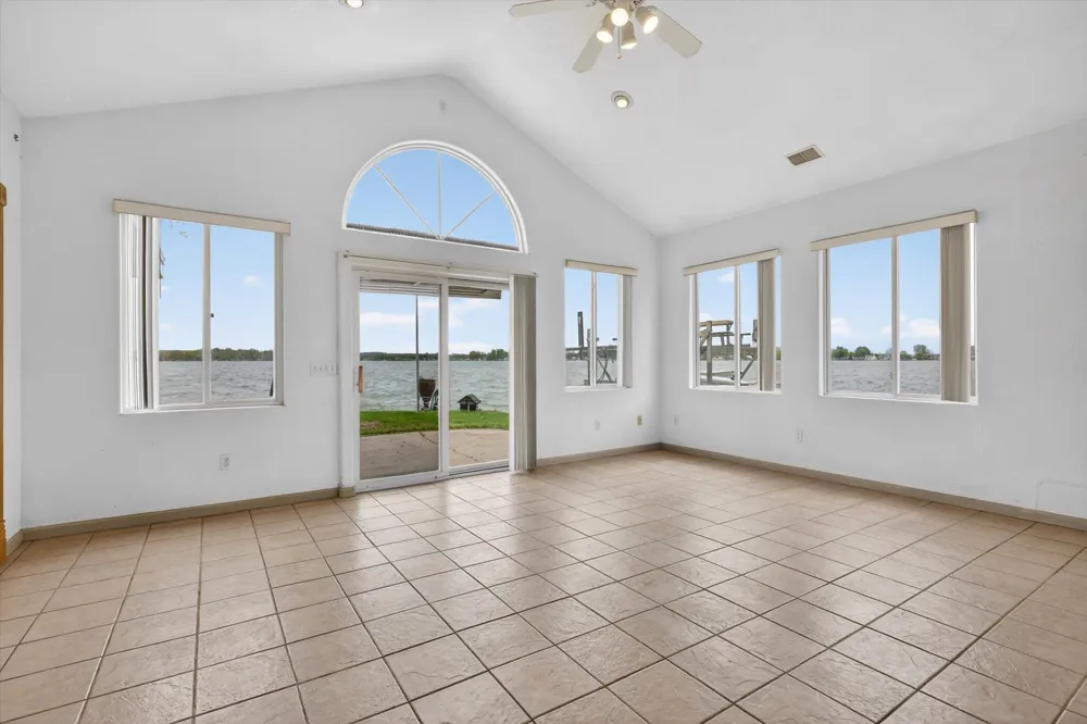 13117 Lakeshore Drive Wayland Township, MI 49344
