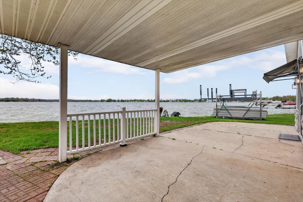 13117 Lakeshore Drive Wayland Township, MI 49344