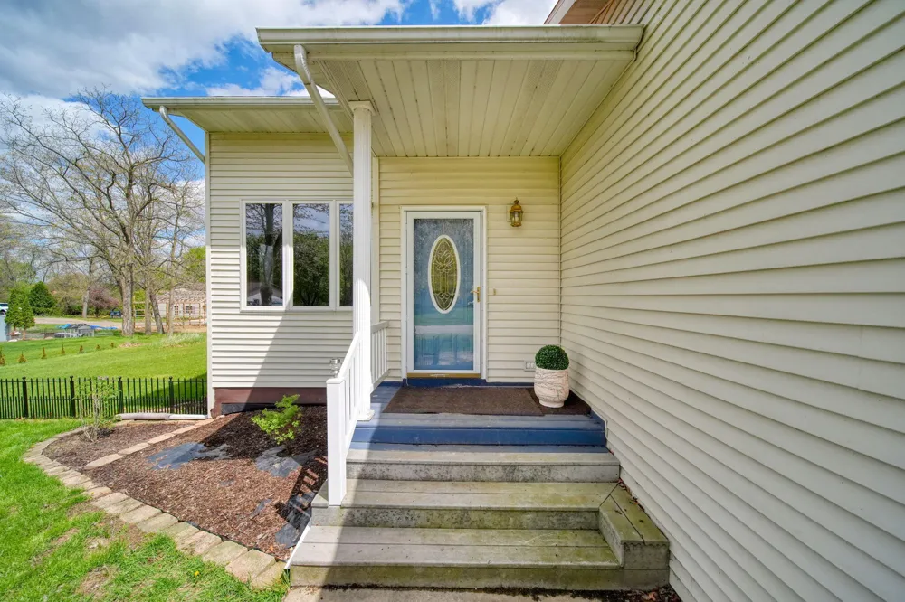 7155 Bayview Road Napoleon Township, MI 49201