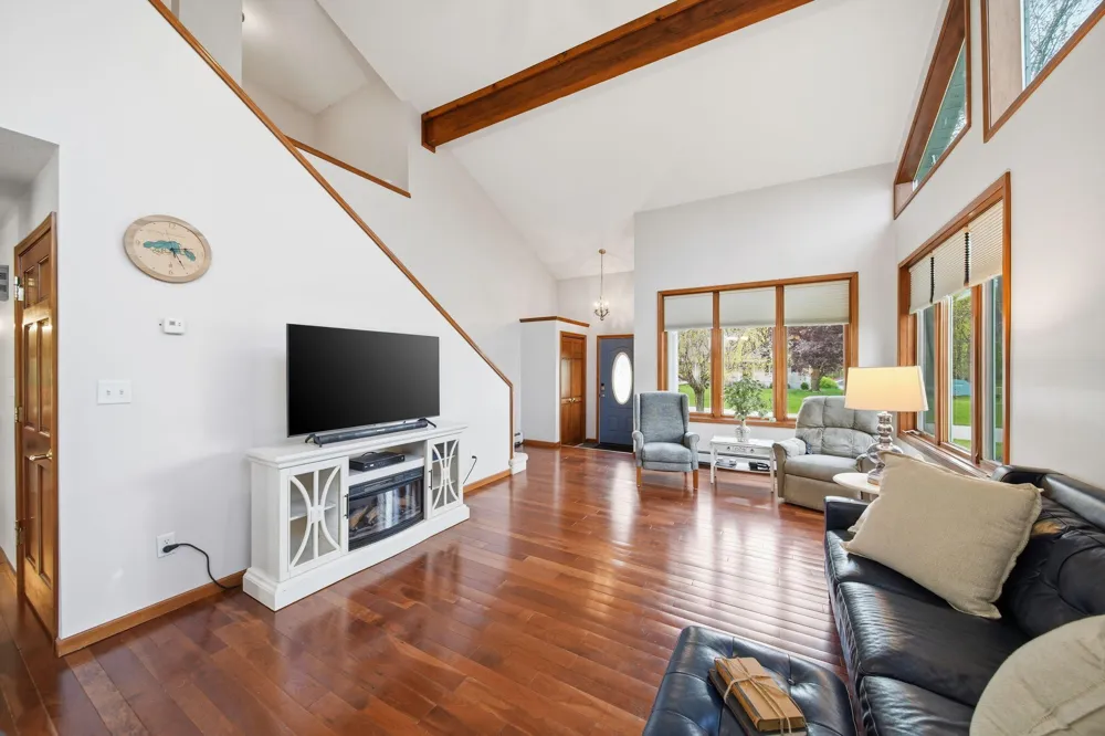 7155 Bayview Road Napoleon Township, MI 49201