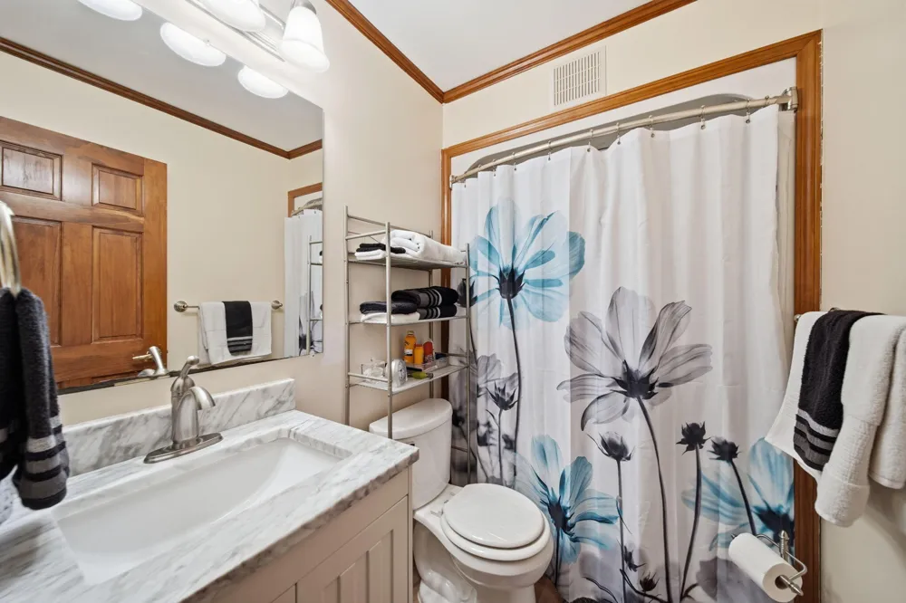 7155 Bayview Road Napoleon Township, MI 49201