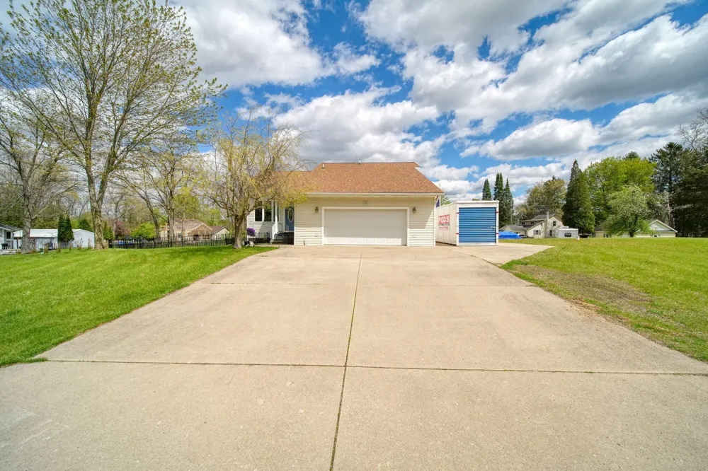 7155 Bayview Road Napoleon Township, MI 49201