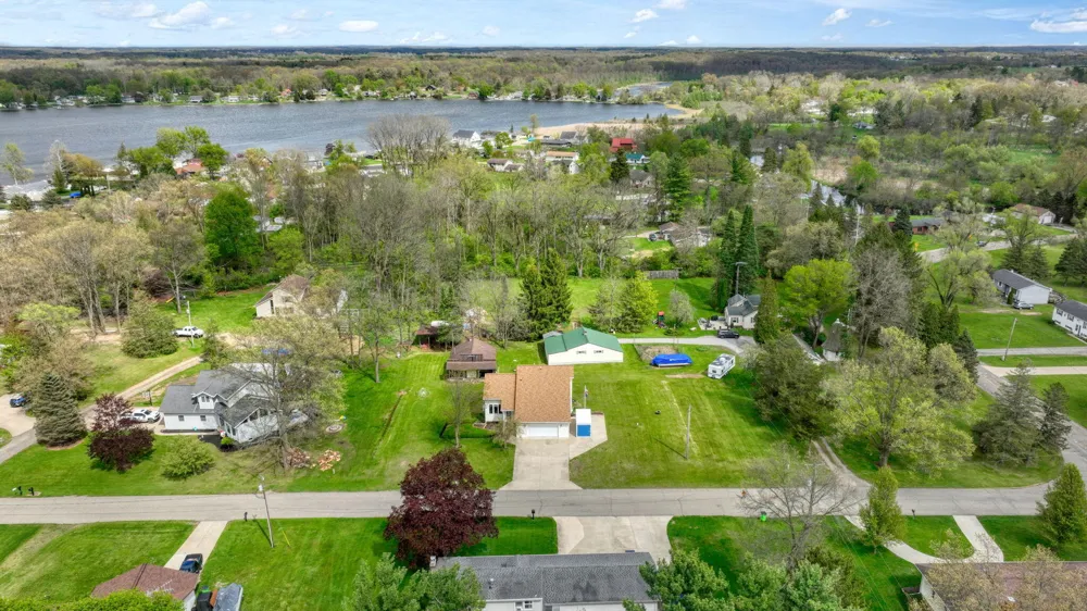 7155 Bayview Road Napoleon Township, MI 49201