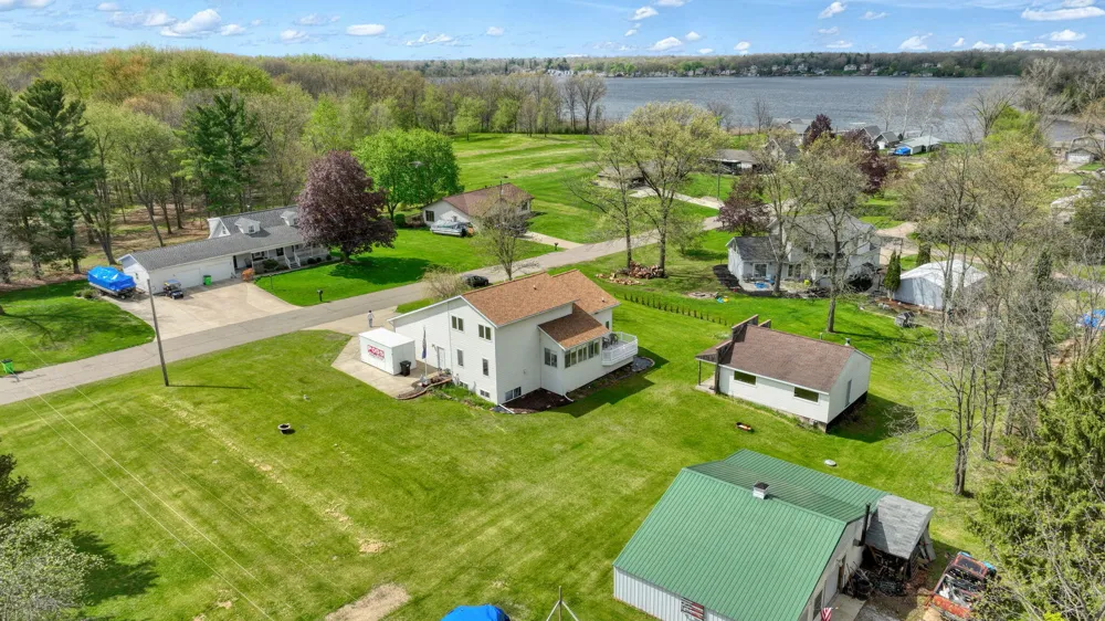 7155 Bayview Road Napoleon Township, MI 49201