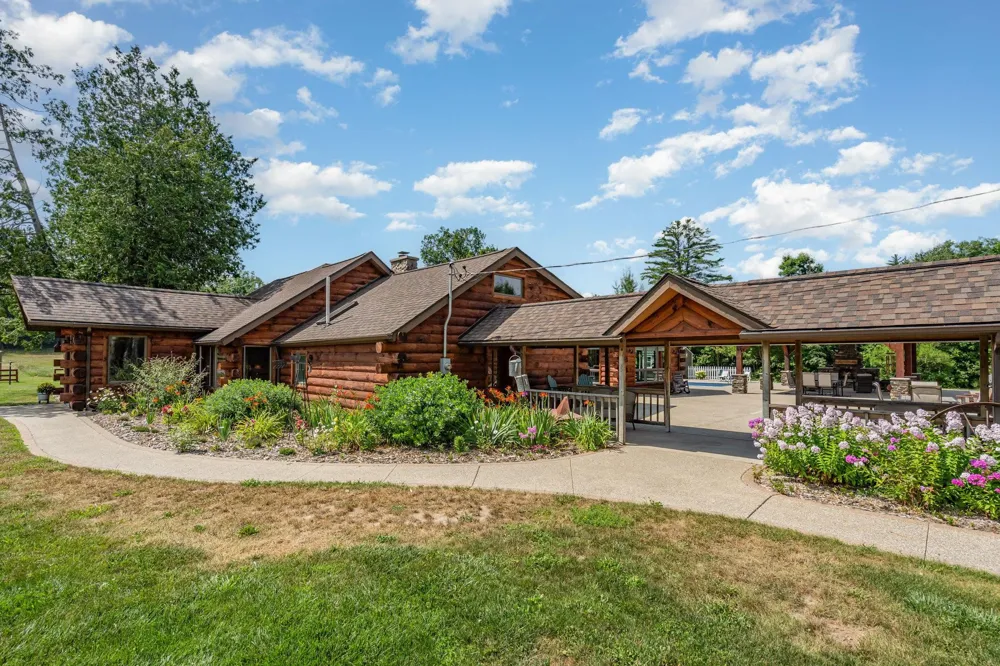 2486 S Adams Road Mikado Township, MI 48737