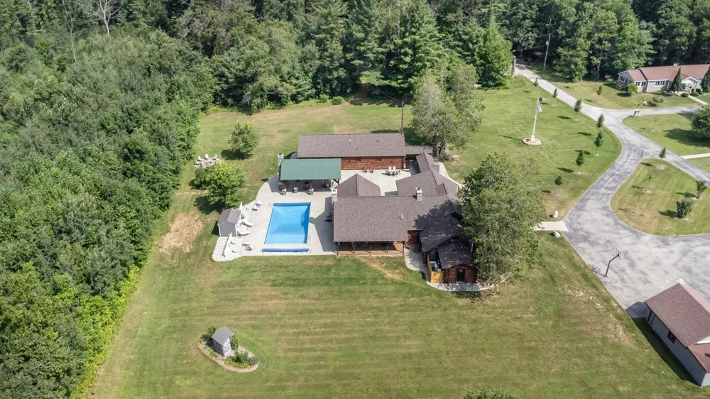 2486 S Adams Road Mikado Township, MI 48737