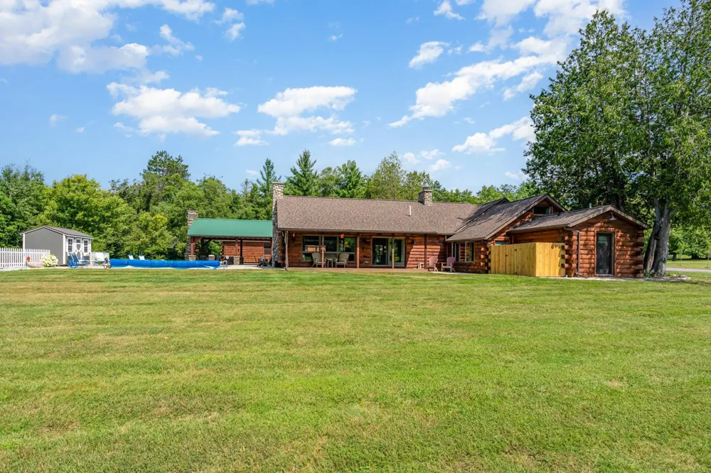 2486 S Adams Road Mikado Township, MI 48737