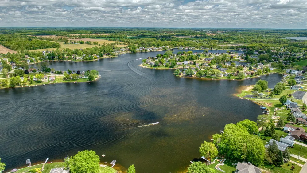 10771 Woodbrook Drive Somerset Township, MI 49233