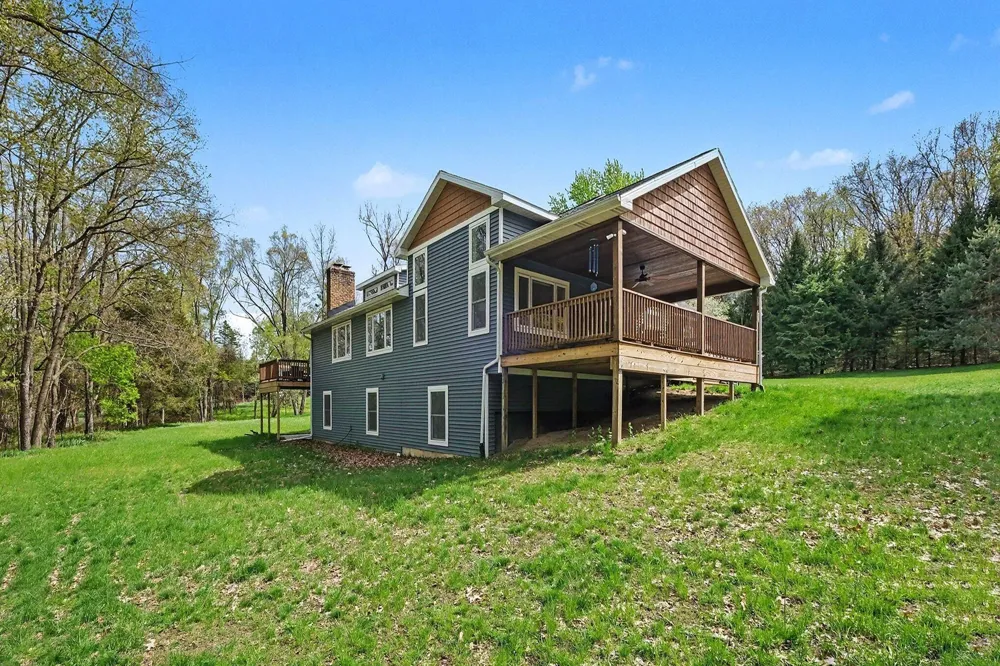 8300 Grand River Drive SE Cascade Charter Township, MI 49301