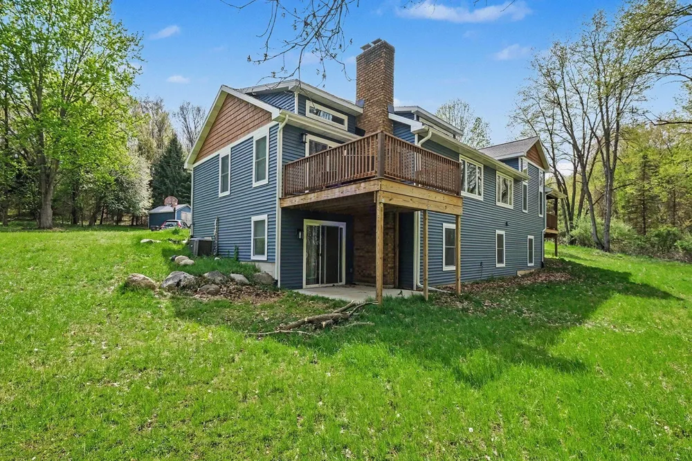 8300 Grand River Drive SE Cascade Charter Township, MI 49301