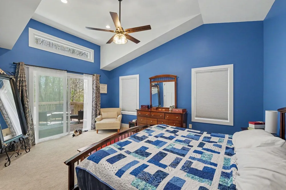 8300 Grand River Drive SE Cascade Charter Township, MI 49301