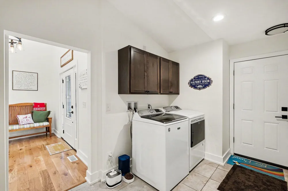 8300 Grand River Drive SE Cascade Charter Township, MI 49301