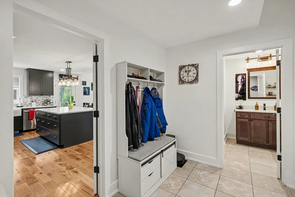 8300 Grand River Drive SE Cascade Charter Township, MI 49301