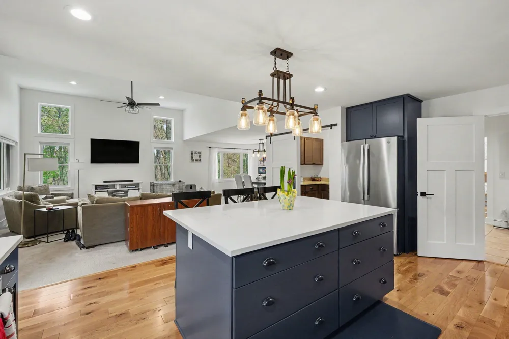 8300 Grand River Drive SE Cascade Charter Township, MI 49301
