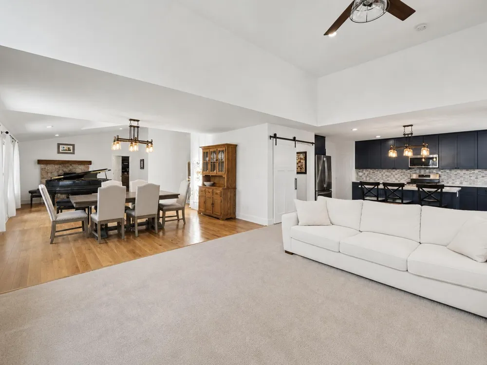 8300 Grand River Drive SE Cascade Charter Township, MI 49301