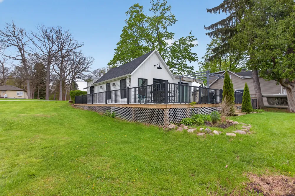 622 Swains Lake Drive Pulaski Township, MI 49237