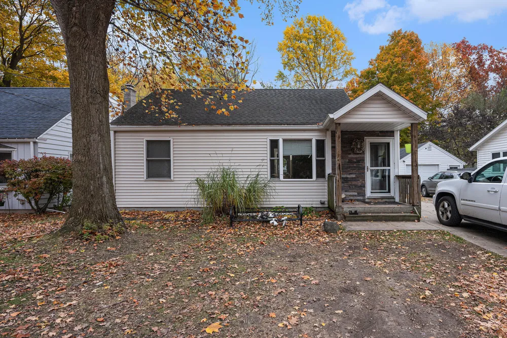 5418 Keyes Drive Cooper Charter Township, MI 49004