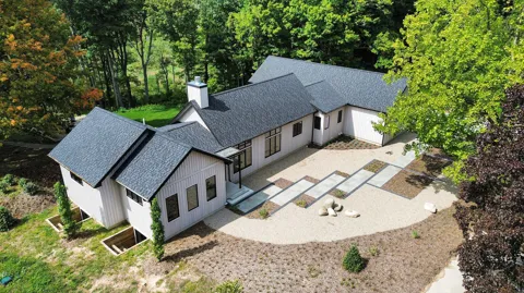 2954 Peach Creek Court