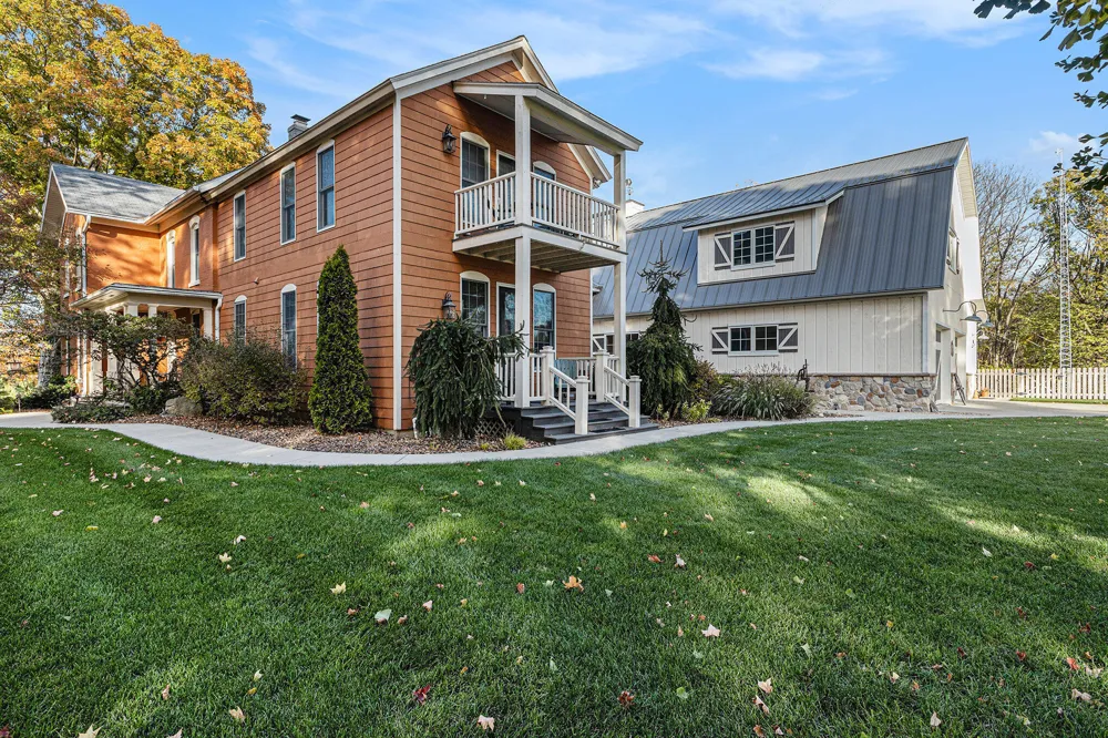 2325 Portage Road Bertrand Township, MI 49120