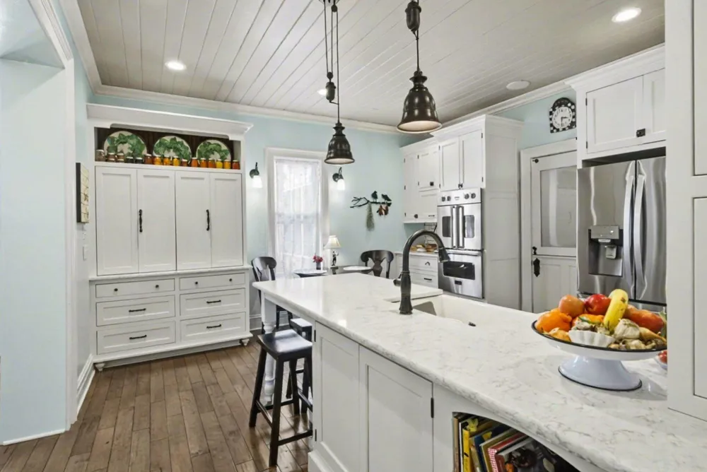 2325 Portage Road Bertrand Township, MI 49120