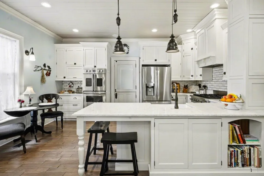 2325 Portage Road Bertrand Township, MI 49120