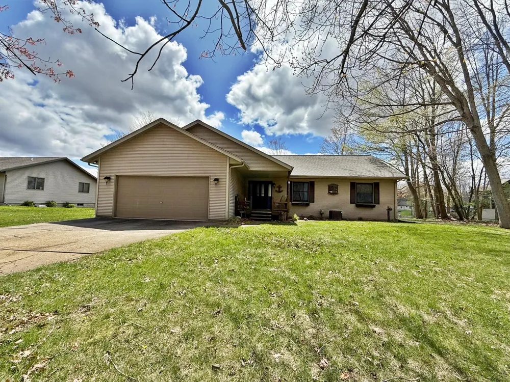 8917 Longview Drive Morton Township, MI 49346
