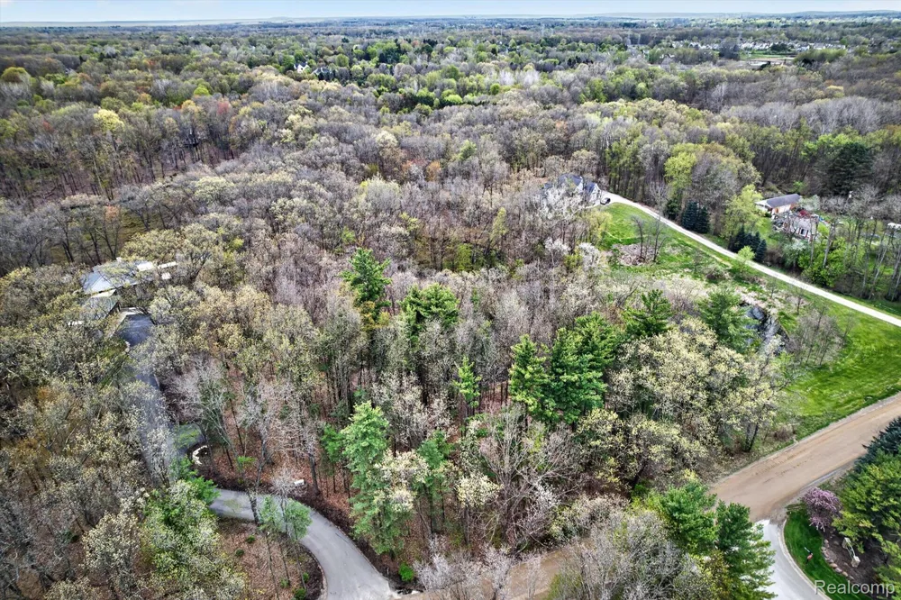 6944 Cooley Lake Road White Lake Charter Township, MI 48383
