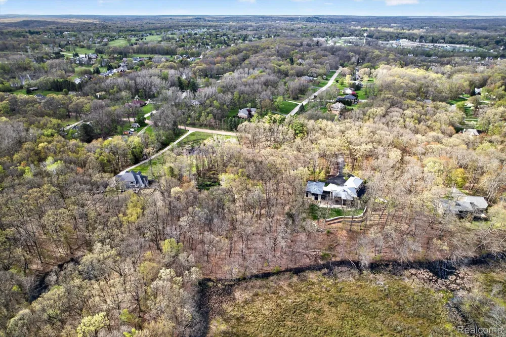 6944 Cooley Lake Road White Lake Charter Township, MI 48383