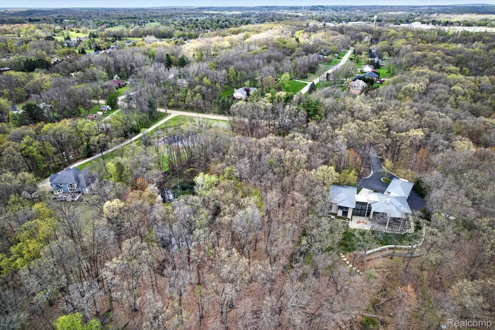 6944 Cooley Lake Road White Lake Charter Township, MI 48383