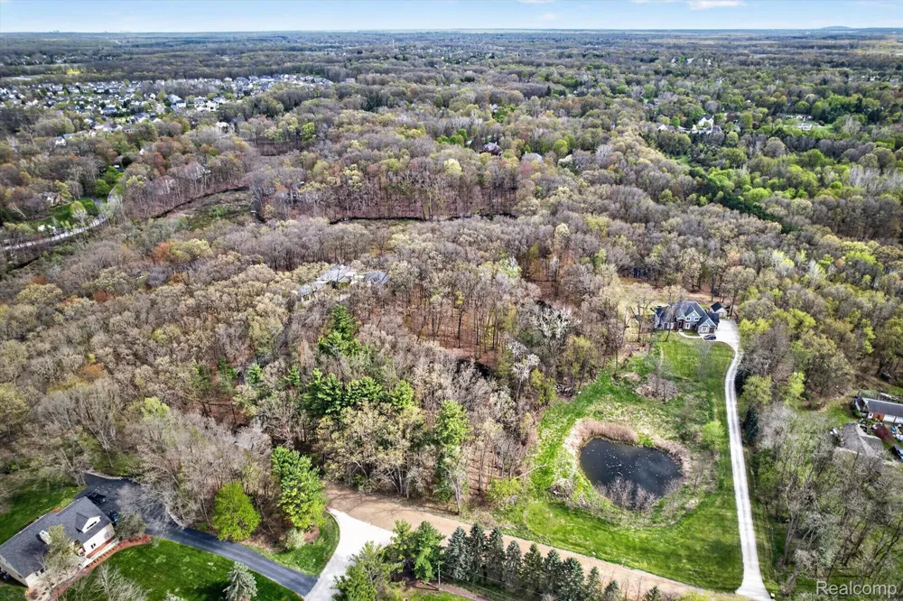 6944 Cooley Lake Road White Lake Charter Township, MI 48383