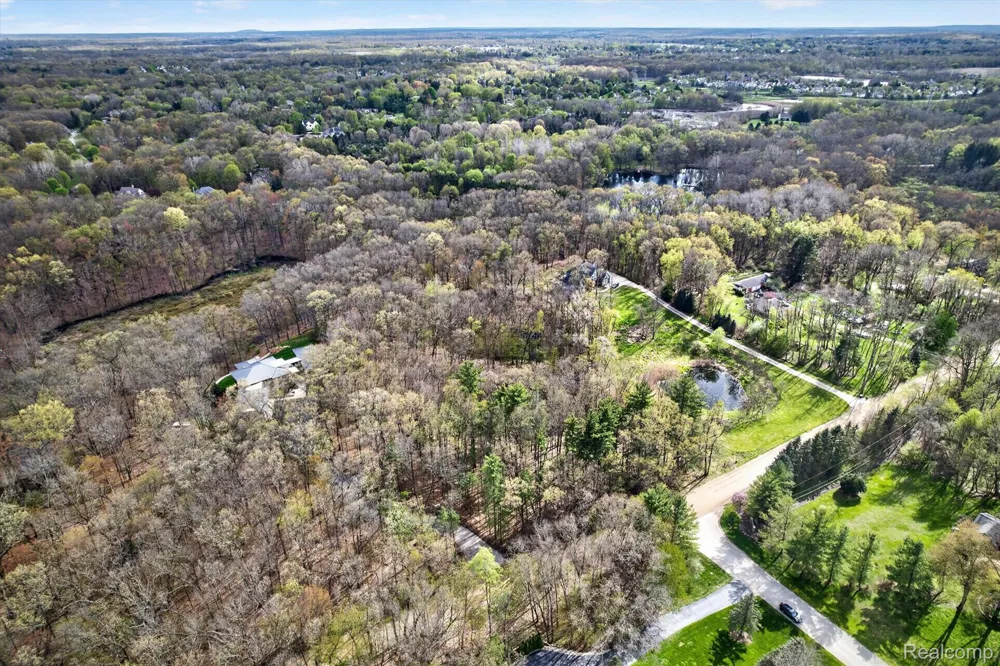 6944 Cooley Lake Road White Lake Charter Township, MI 48383