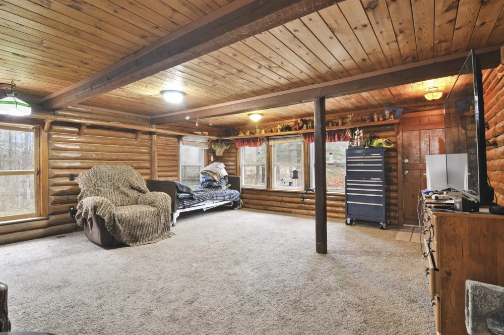 2561 E Johnson Road Norwich Township, MI 49651