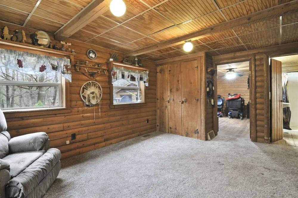 2561 E Johnson Road Norwich Township, MI 49651