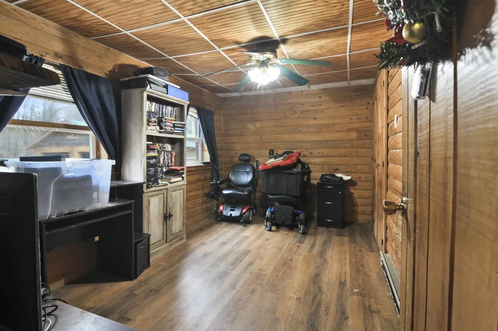 2561 E Johnson Road Norwich Township, MI 49651