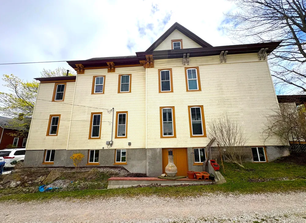 211 Maple Street Manistee City, MI 49660