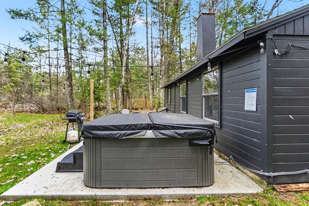 1153 W Channel Street Lilley Township, MI 49309