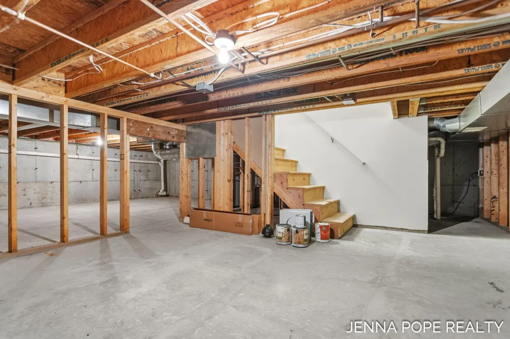 17554 Grand River Avenue Ferrysburg City, MI 49456